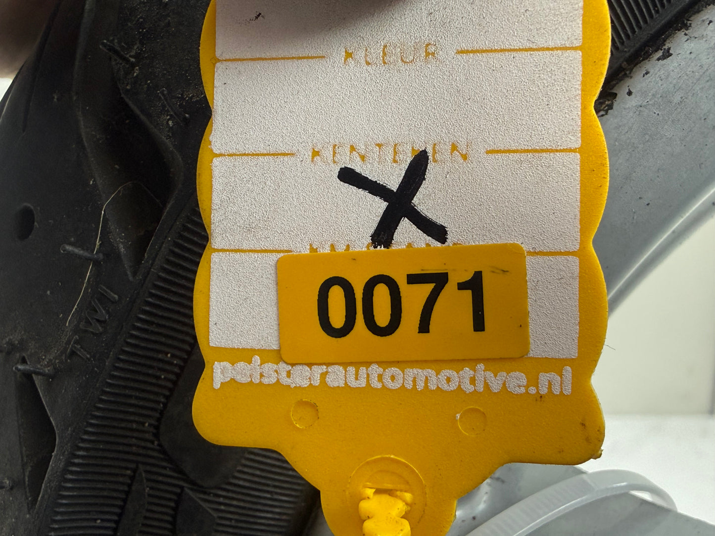 Piaggio hexagon LX LXT voorwiel grijs 125cc 180cc