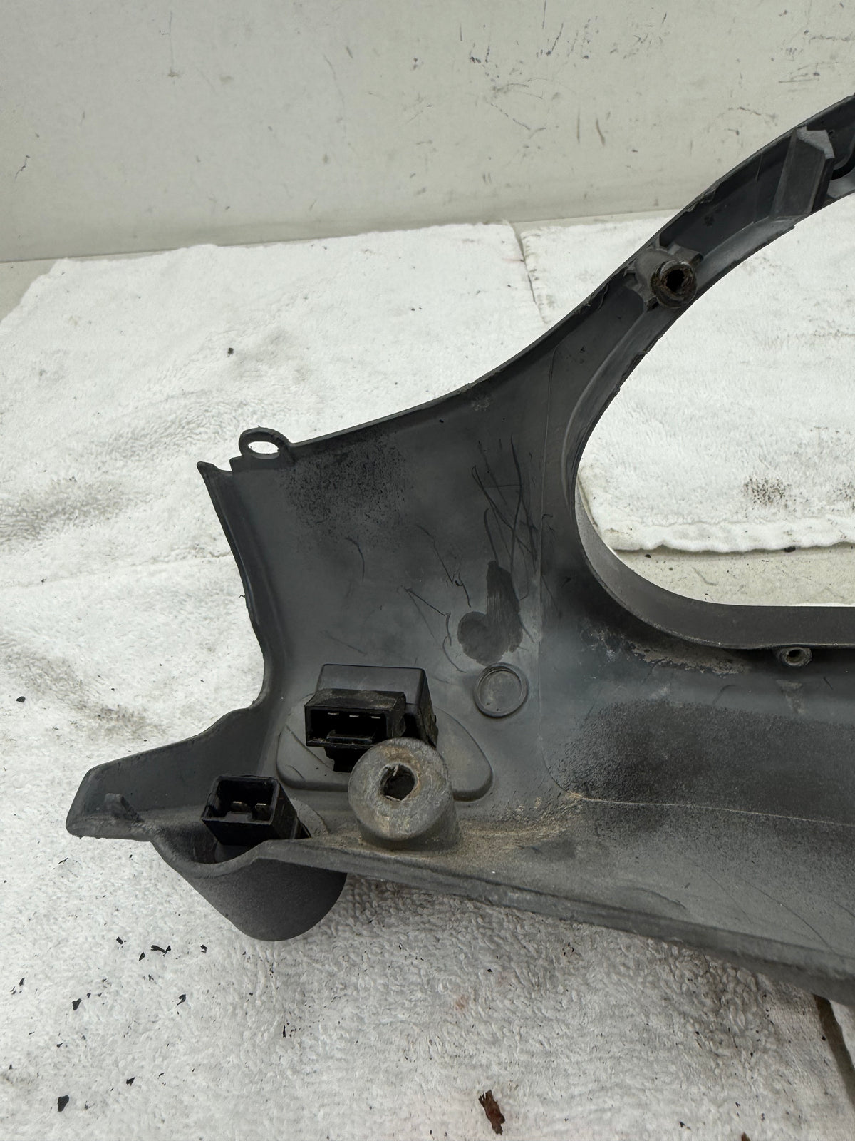 Gilera Runner binnen stuurkap zwart gespoten