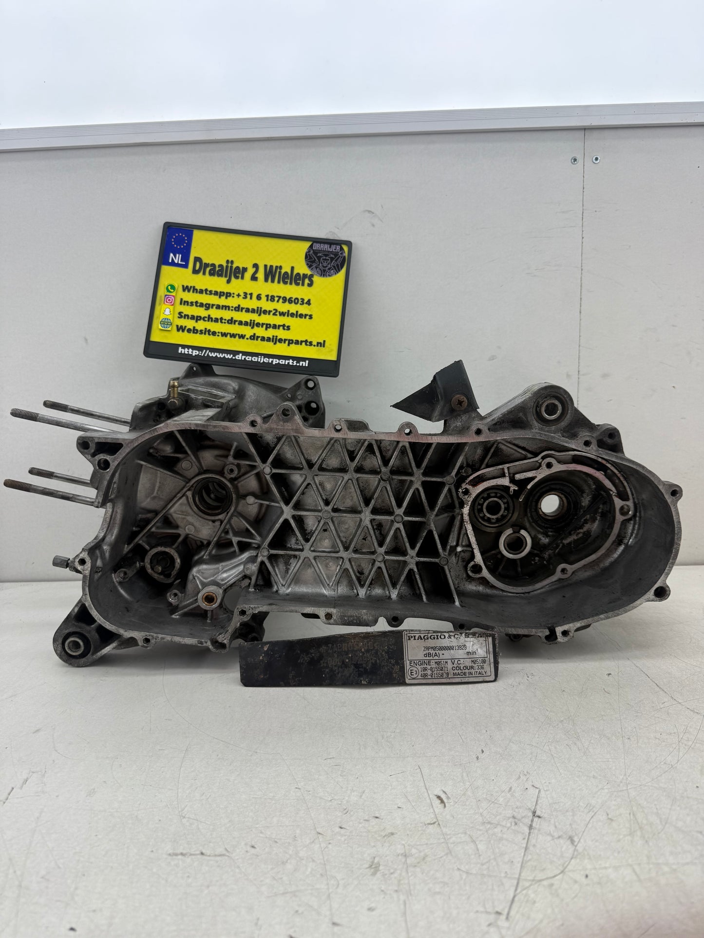 Piaggio Hexagon 125cc carters grote trommel M051M met DD optie en met framenummerplatje en papieren