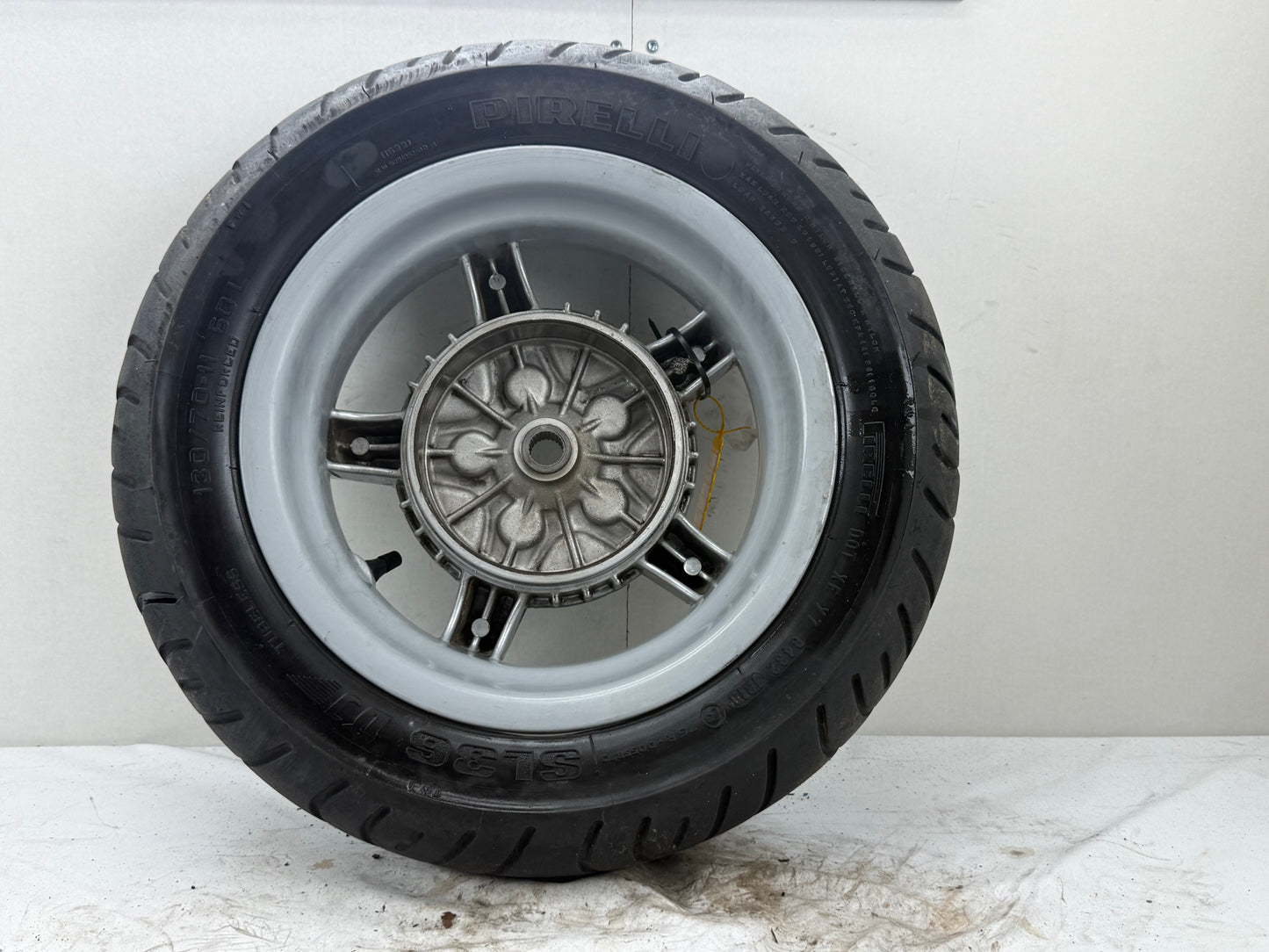 Piaggio Hexagon LX LXT achterwiel grijs 125cc 180cc