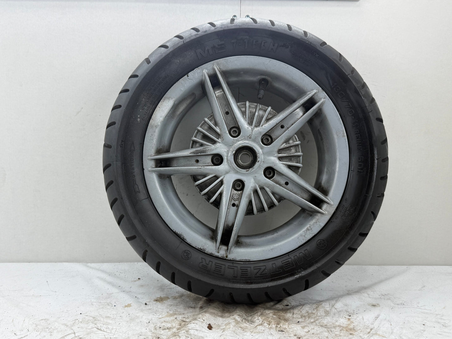 Piaggio Hexagon LX LXT achterwiel grijs 125cc 180cc