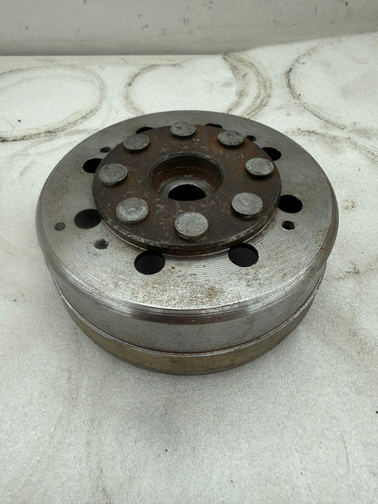 Piaggio LC afgedraaid & gebalanceerd vliegwiel. Met getapt draad voor ac blokken. 125cc 180cc