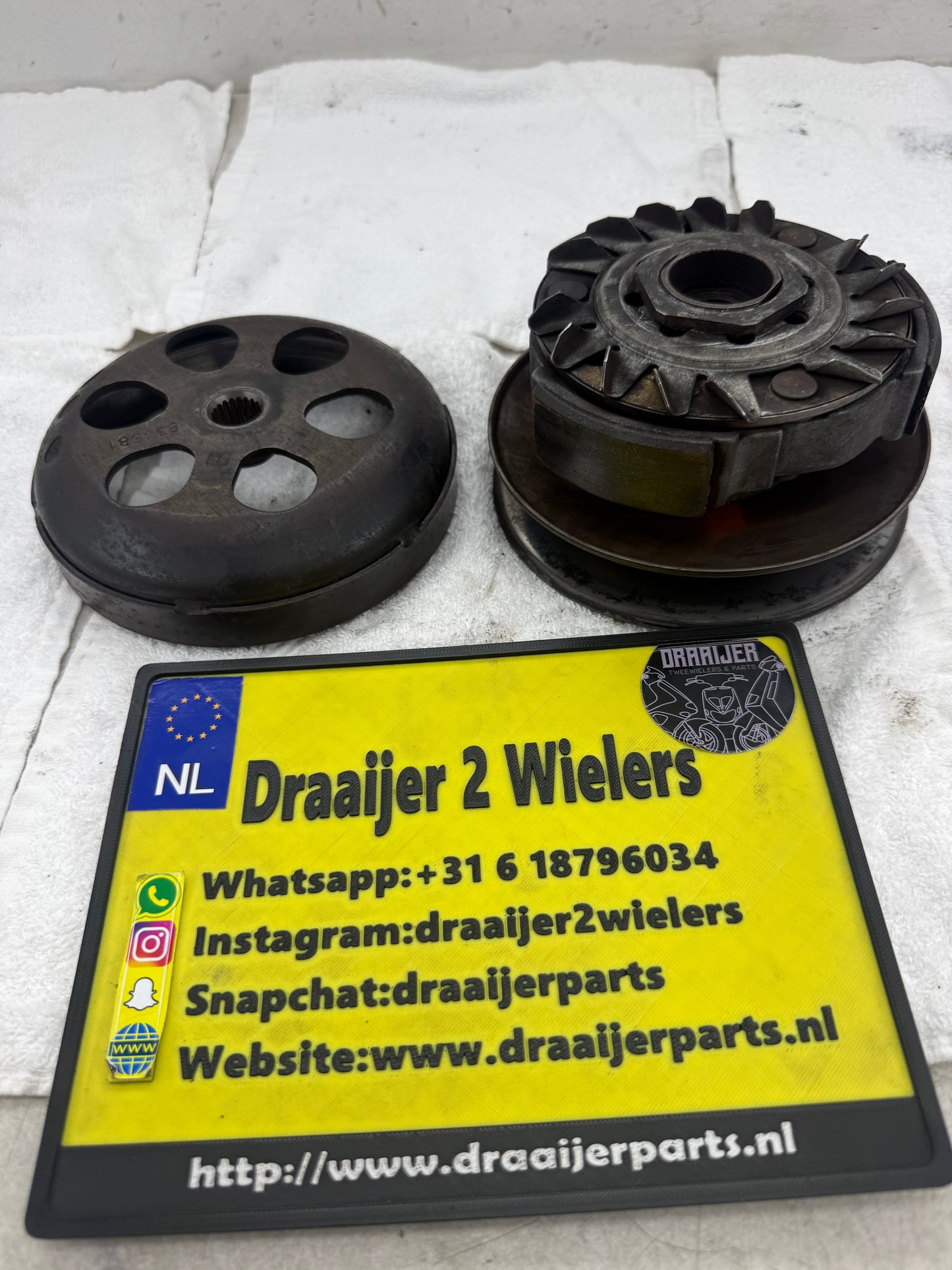 Piaggio 180cc koppeling set met witte drukveer en gele trekveren