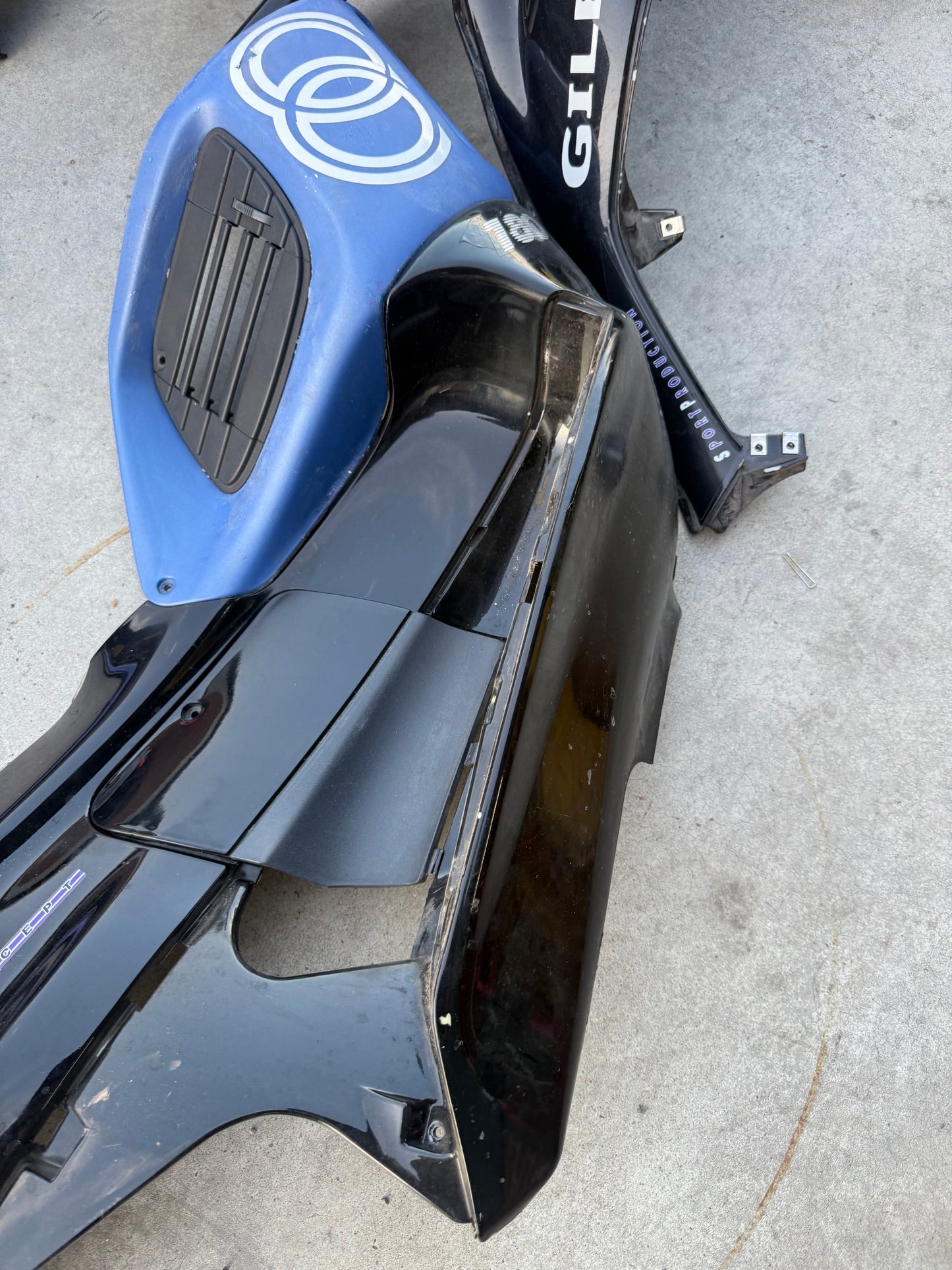 Gilera Runner violet kappenset met wielen 125cc 180cc.