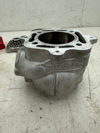 Piaggio Toronda 52 slag cilinder kit met kopset compleet 173cc