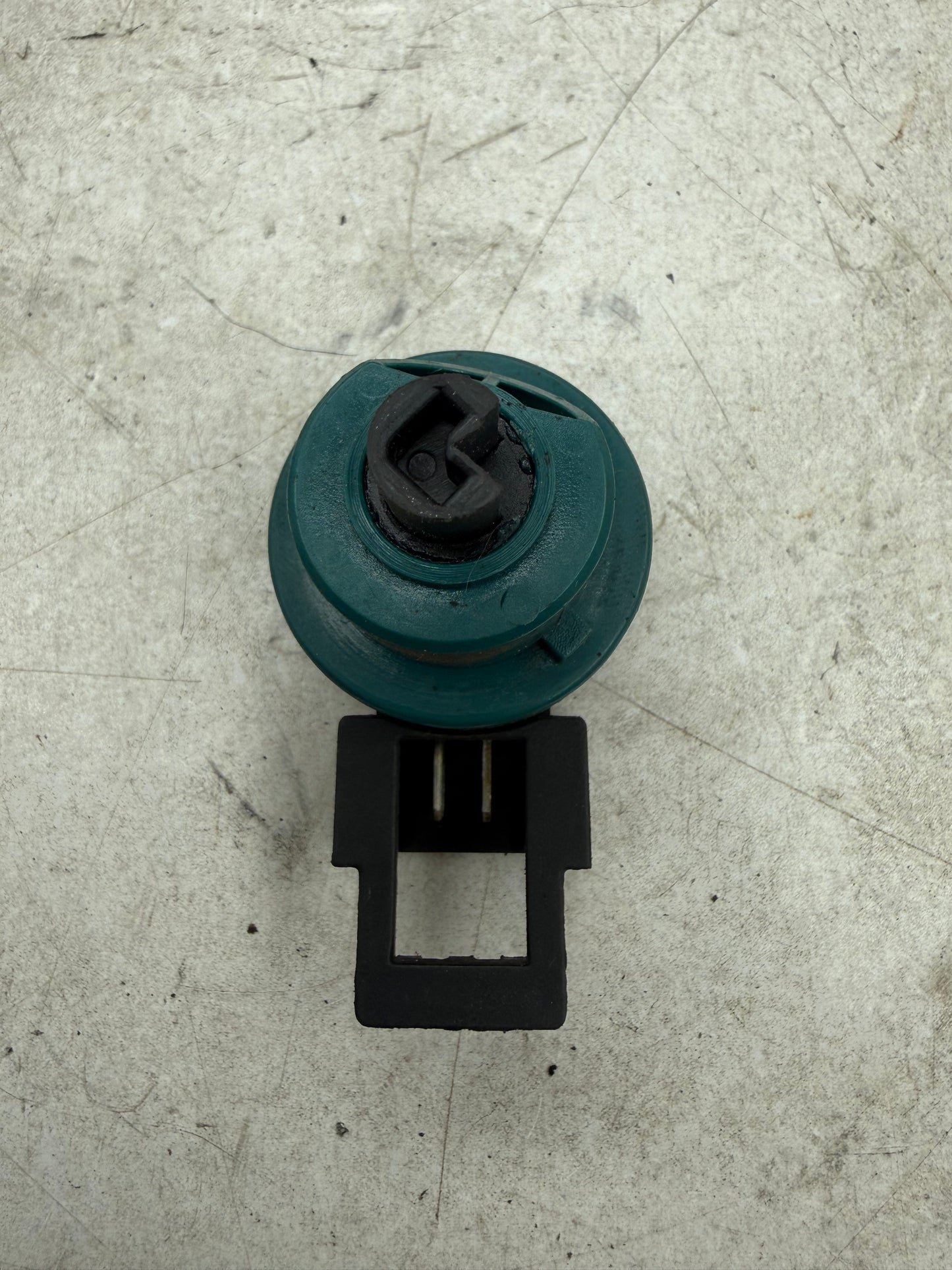 Piaggio original connector plug