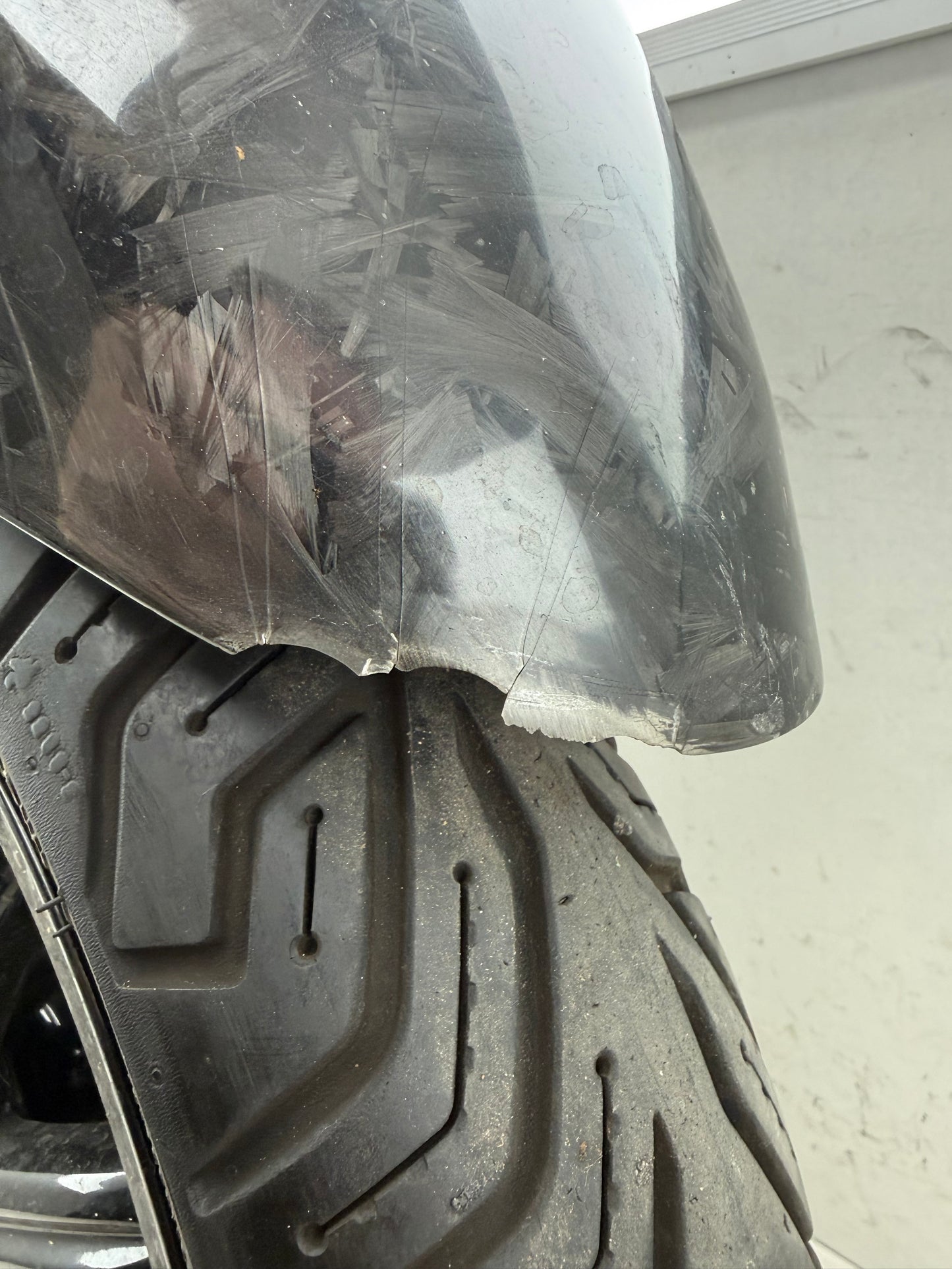 Piaggio Zip SP 2000 voorvork origineel met Piaggio MP3 voorvelg en carbon spatbordset