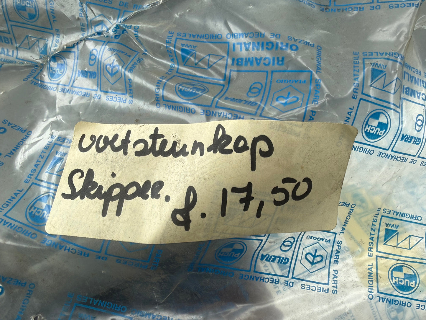 Piaggio Skr zijskirt NOS