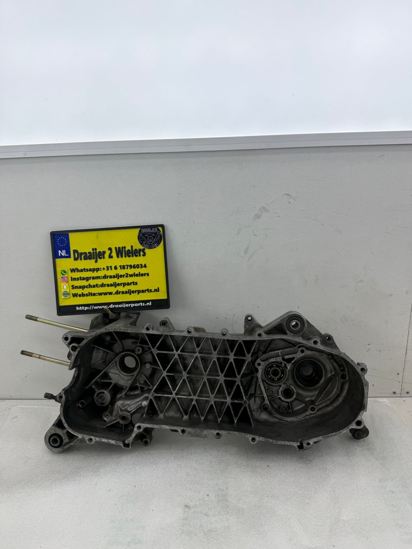 Piaggio TPH 125cc M02 lang carterhelft