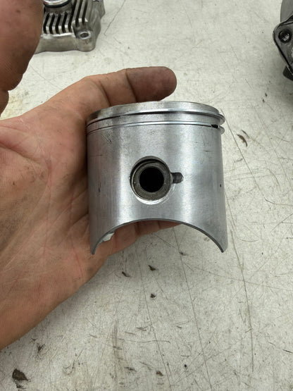 Piaggio Toronda 52 slag cilinder kit met kopset compleet 173cc