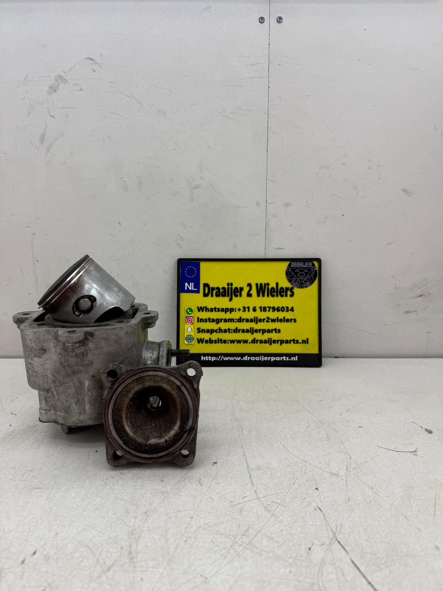 Piaggio LC 180cc cilinder kit compleet origineel Gilardoni