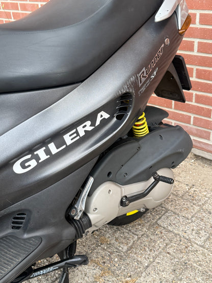 Gilera Runner SP Pro kappenset geel opaco met spoiler