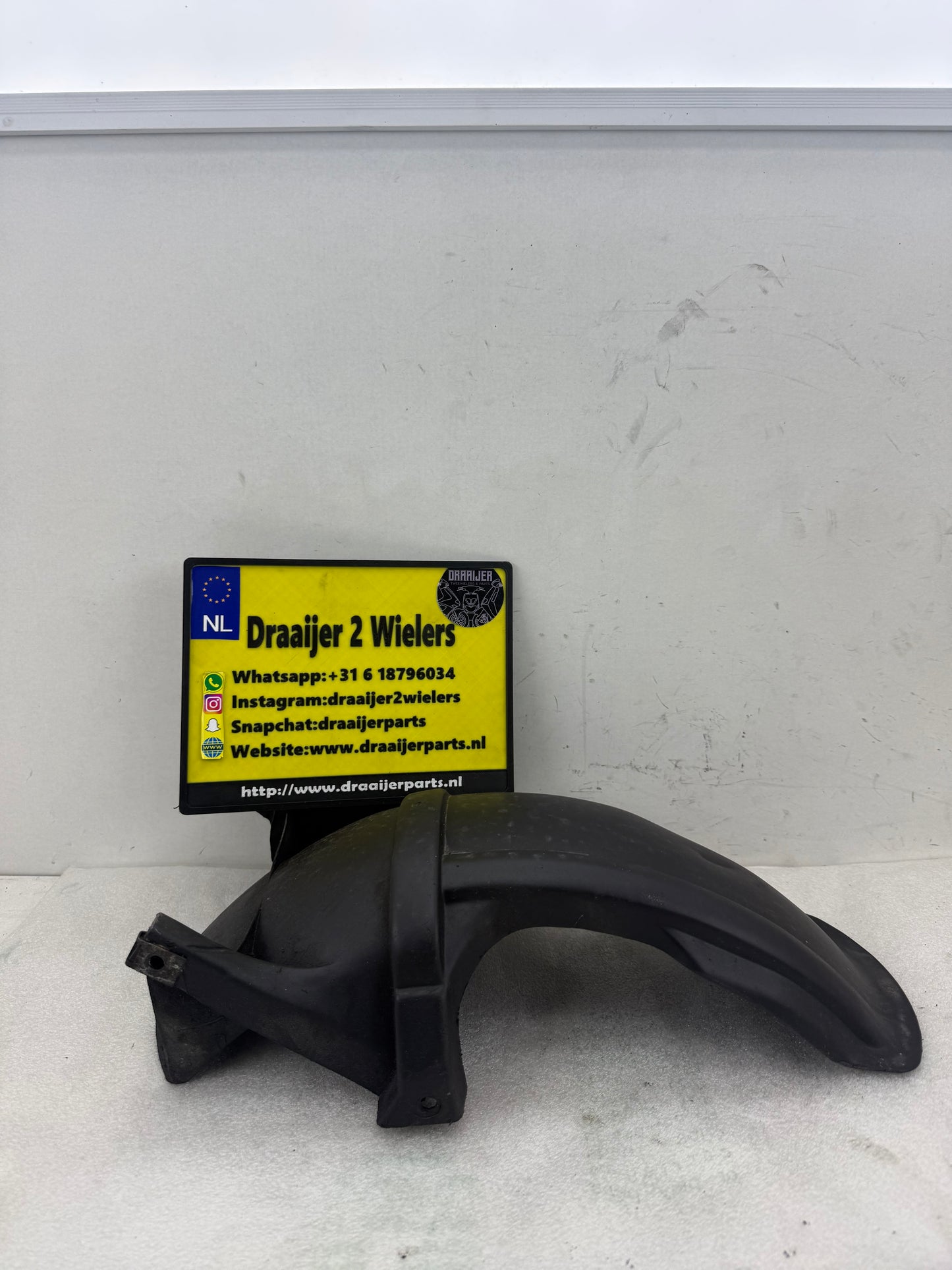 Piaggio skr / hexagon achterwiel spatbord 125cc 150cc