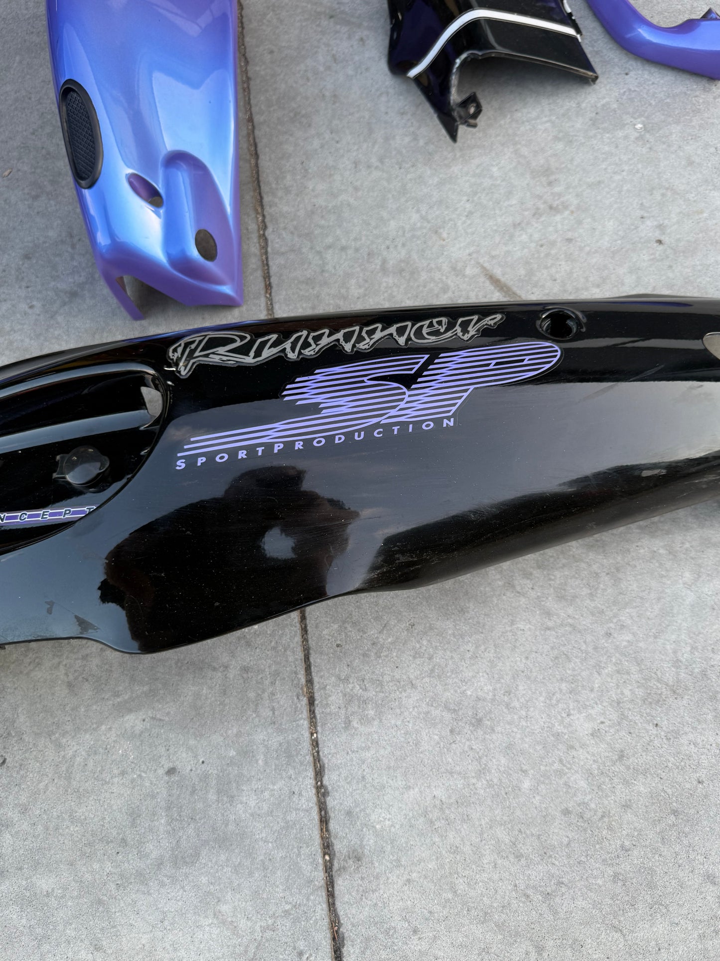 Gilera Runner violet kappenset met wielen 125cc 180cc.