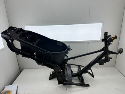 Gilera Runner 180cc M08 DD frame. Fluo rosso buddybak kleurcode