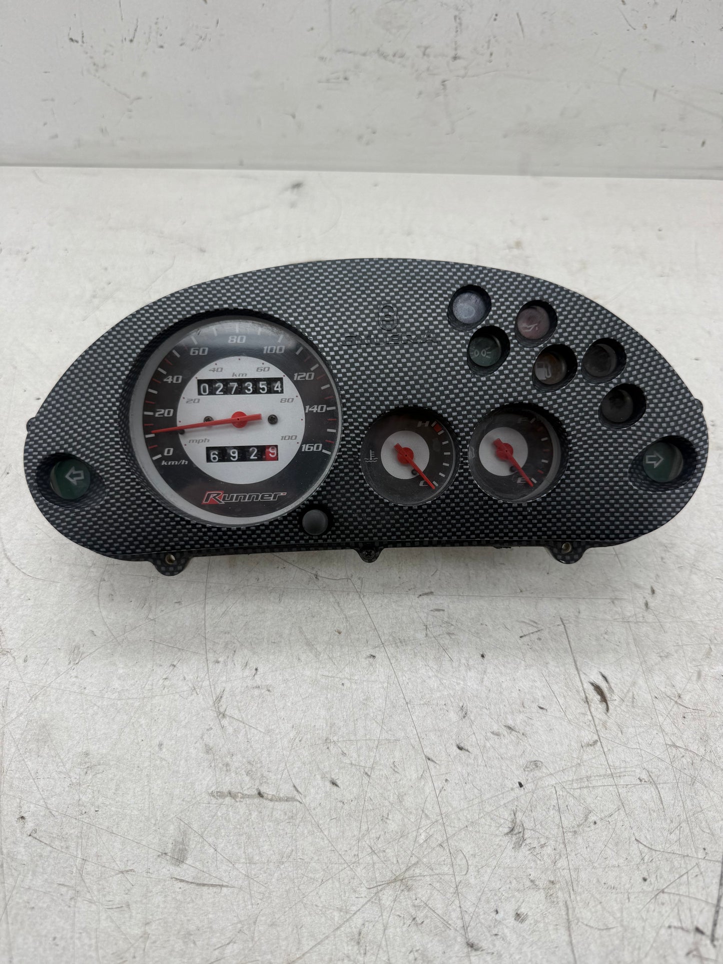 Gilera Runner SP Pro carbon 160 kmh teller