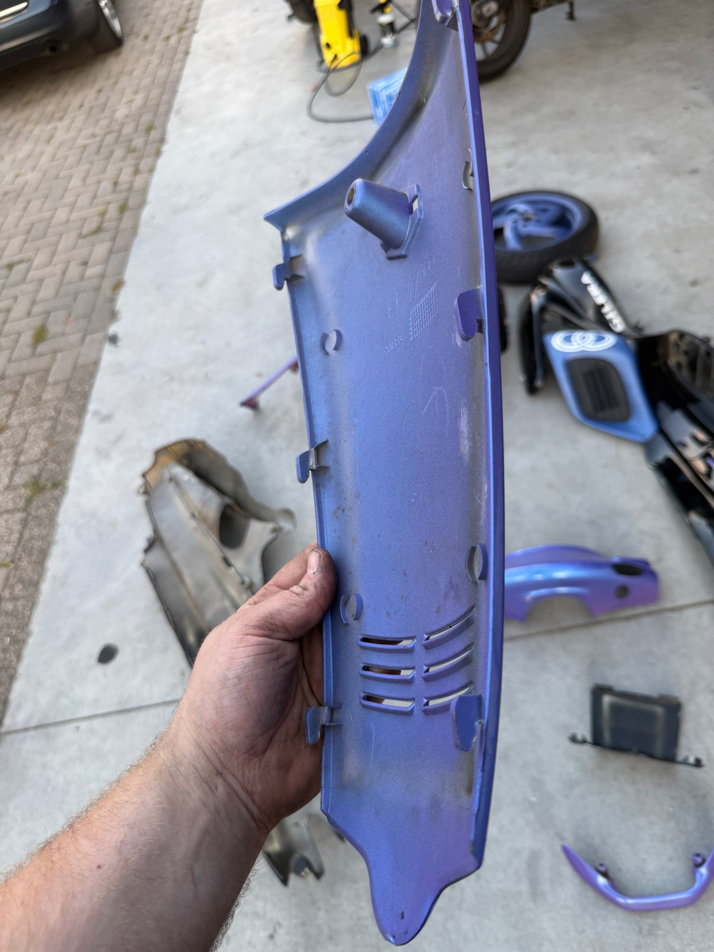 Gilera Runner violet kappenset met wielen 125cc 180cc.