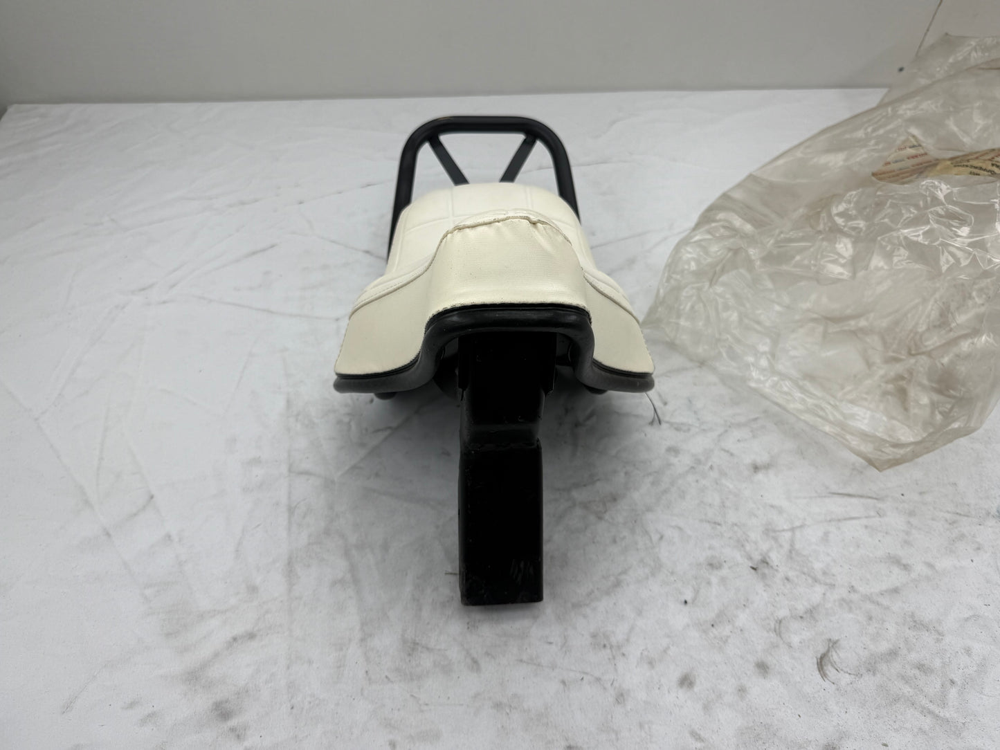 Gilera Citta Chopperzadel wit NOS