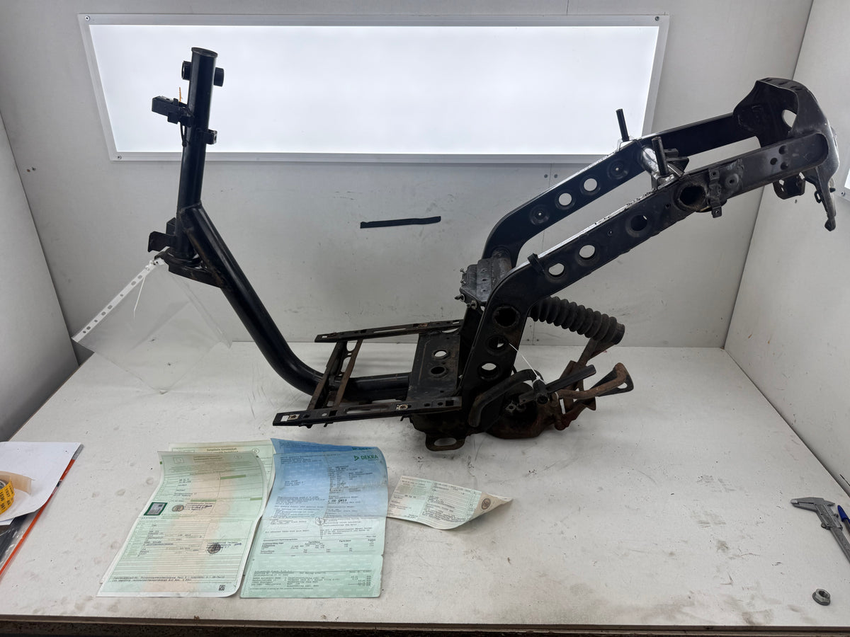 Piaggio SKR 125cc CSM frame met duitse papieren