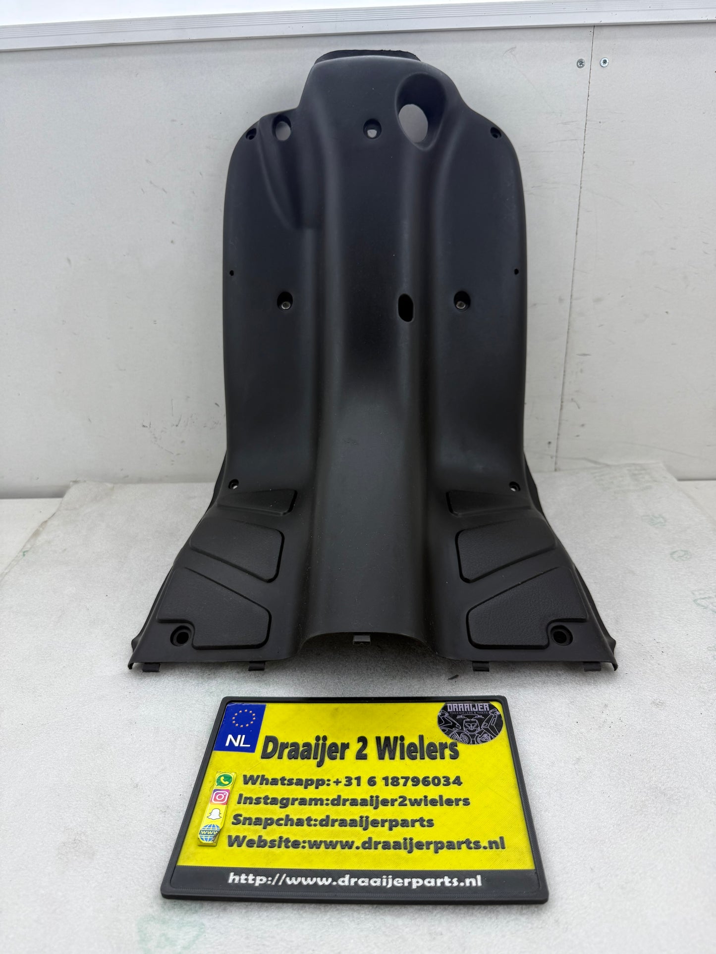 Piaggio NRG beenschild NIEUW (nos)