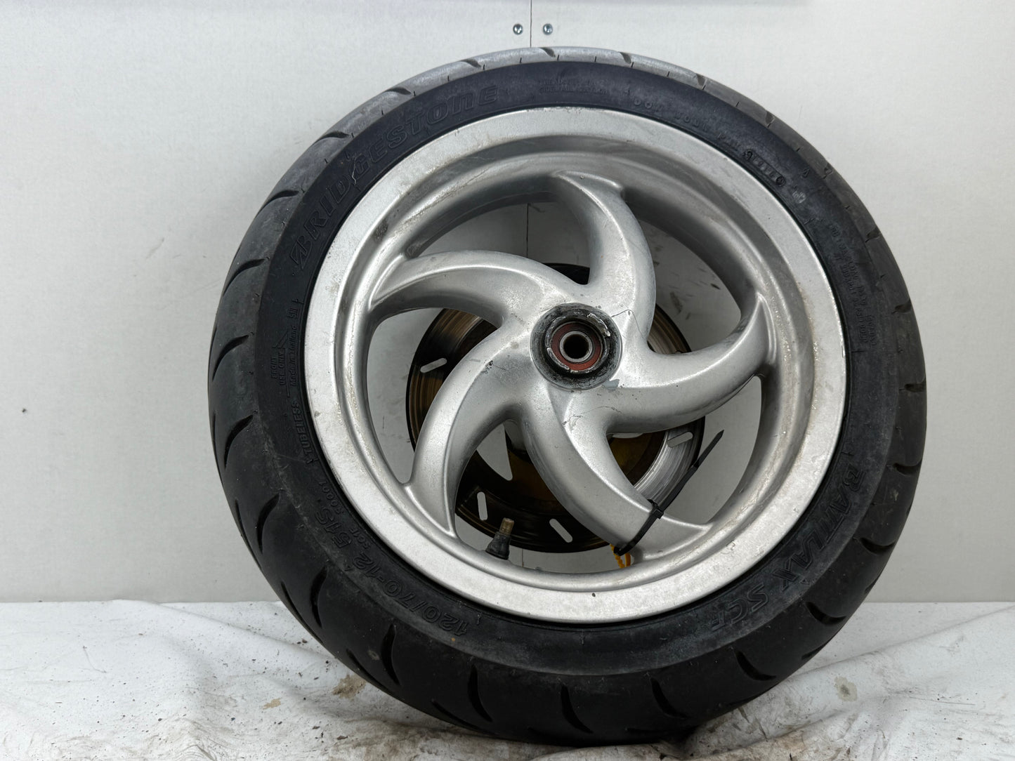 Gilera Runner / Skipper LX voorwiel grijs 125cc 180cc