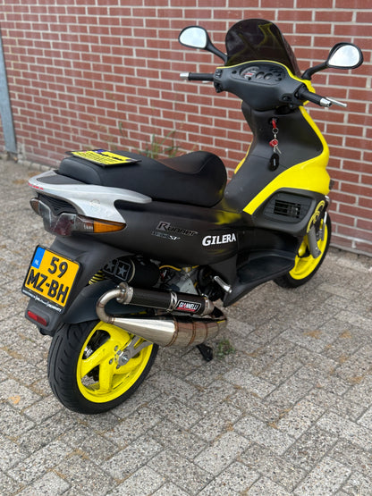 Gilera Runner SP Pro kappenset geel opaco met spoiler