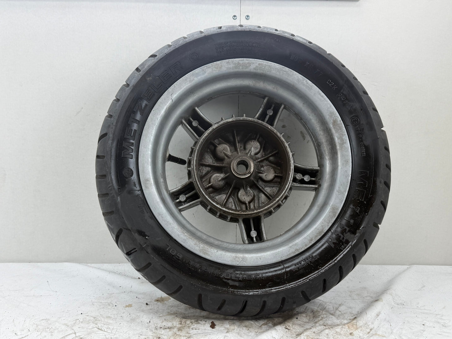 Piaggio Hexagon LX LXT achterwiel grijs 125cc 180cc