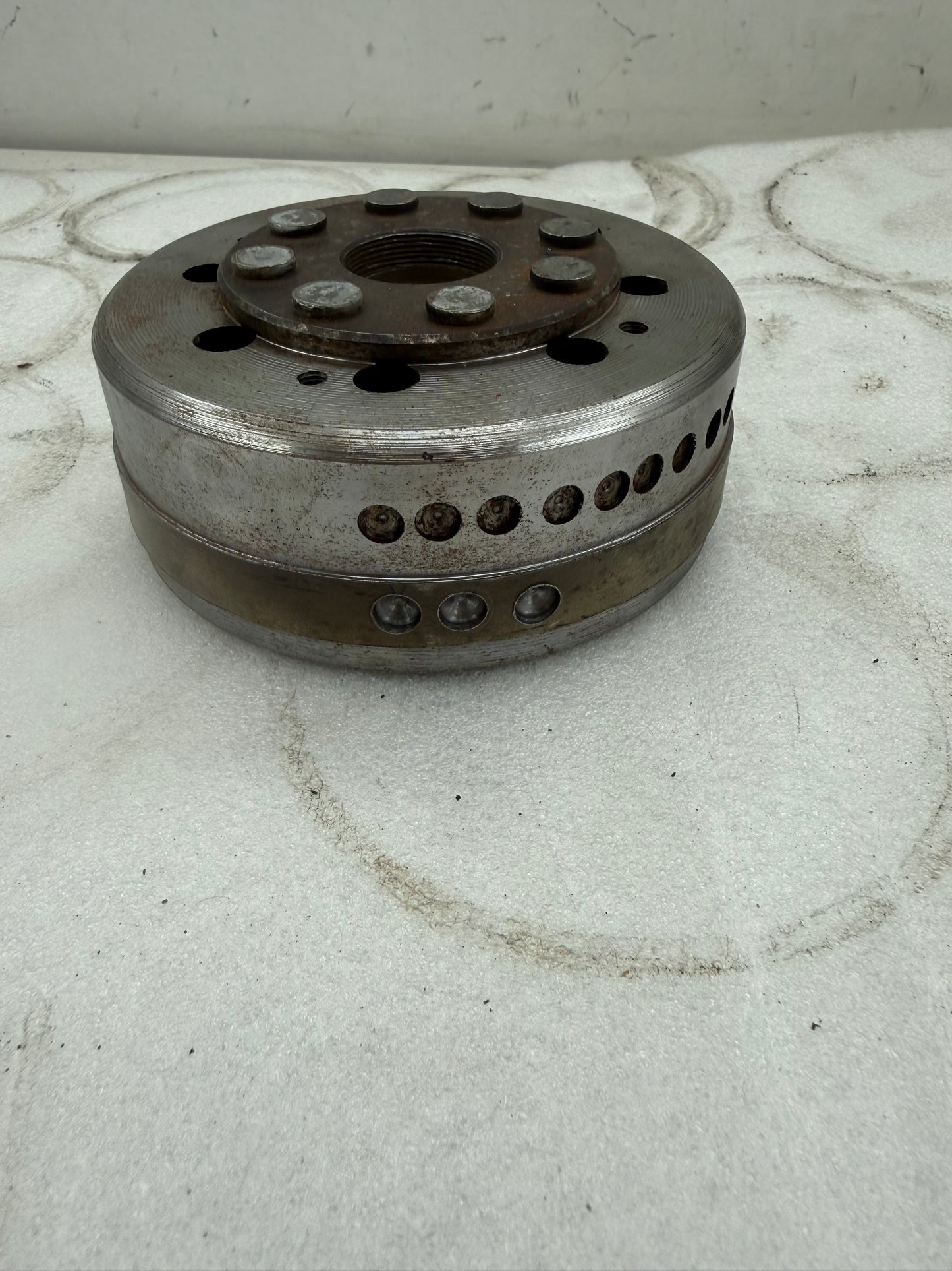 Piaggio LC afgedraaid & gebalanceerd vliegwiel. Met getapt draad voor ac blokken. 125cc 180cc
