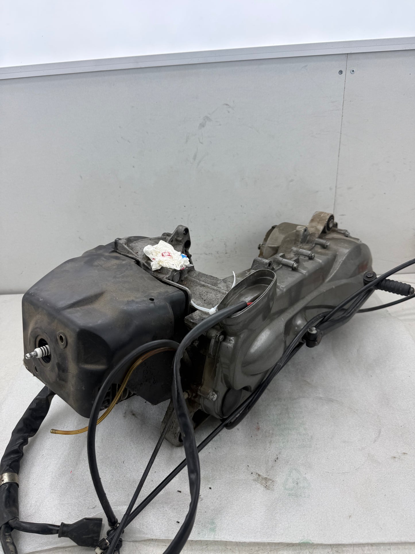 Piaggio SKR 125 CSM motorblok. Mist wat delen