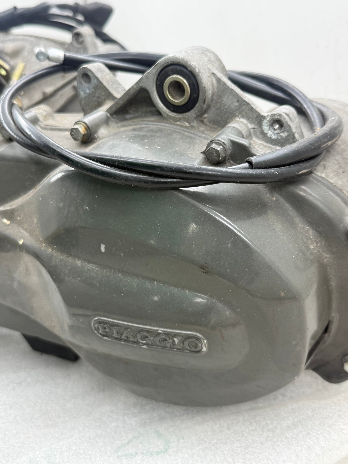 Piaggio Skr 125cc motorblok. Mist onderdelen. Met papieren van donor frame