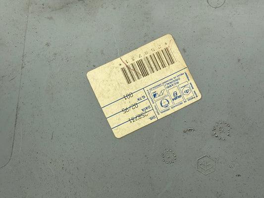 Piaggio Skr 125 / 150 beenschild klep grijs NOS