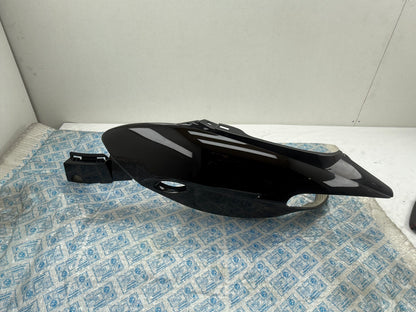 Gilera Stalker achterkap links zwart NOS
