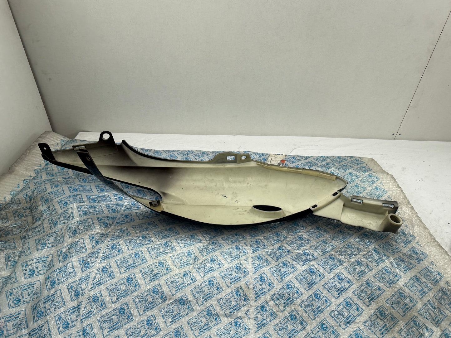 Gilera Stalker achterkap links zwart NOS
