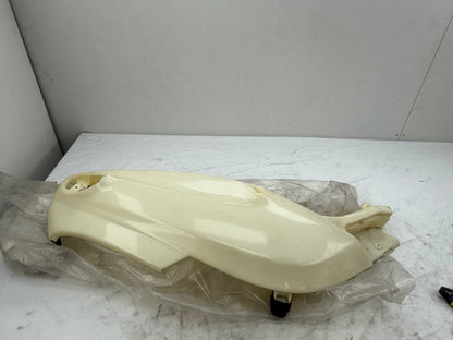 Piaggio TPH Typhoon / NRG achterkap ongespoten links NOS
