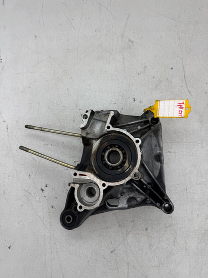Piaggio carterhelft uitlaat kant ac kleine trommel 125 / 150