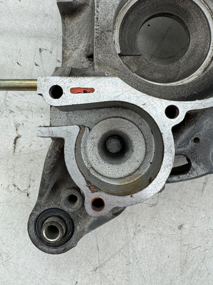 Piaggio carterhelft uitlaat kant ac grote trommel 125cc / 150cc