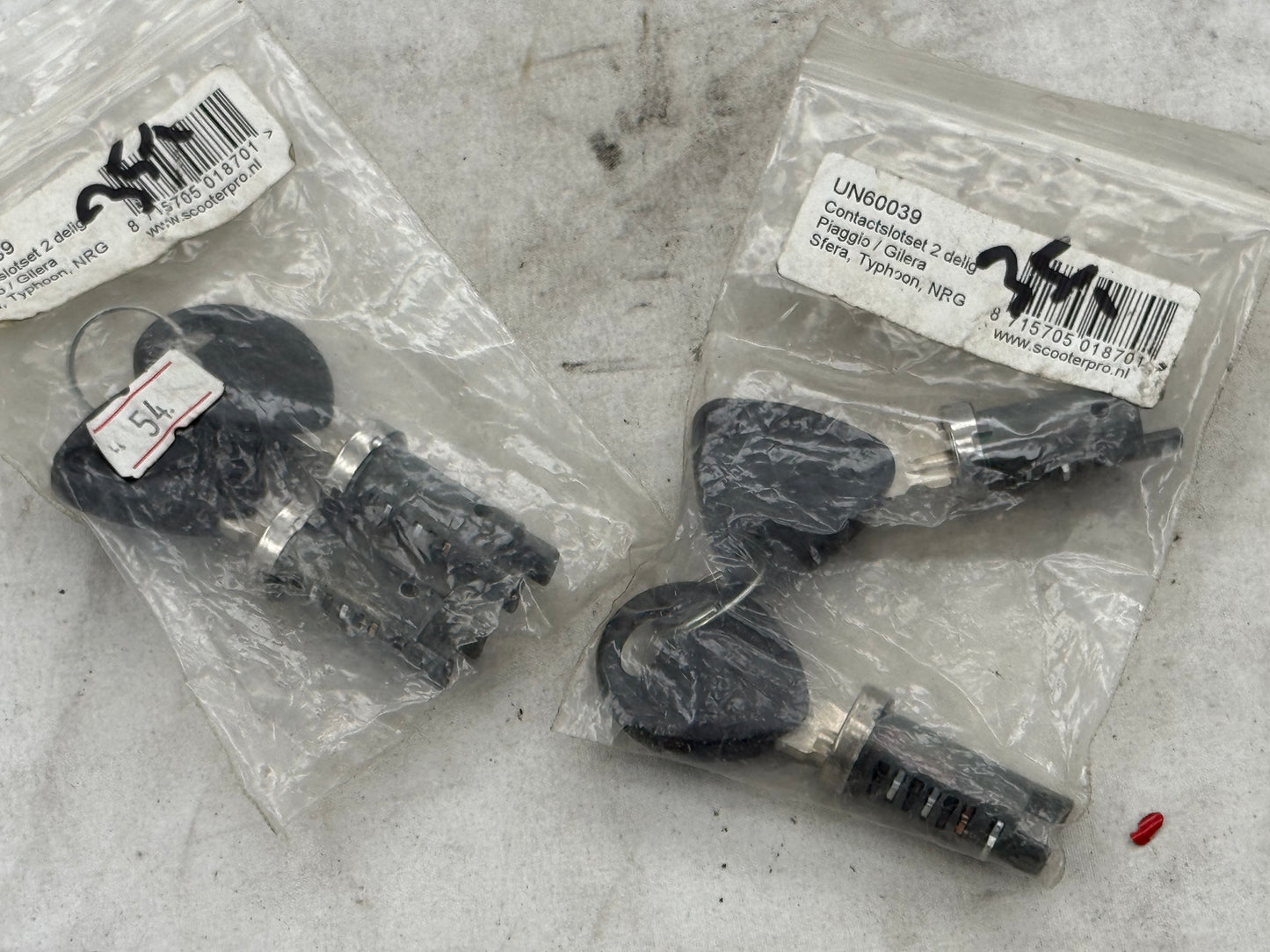 Piaggio / Gilera sleutel contactset NOS
