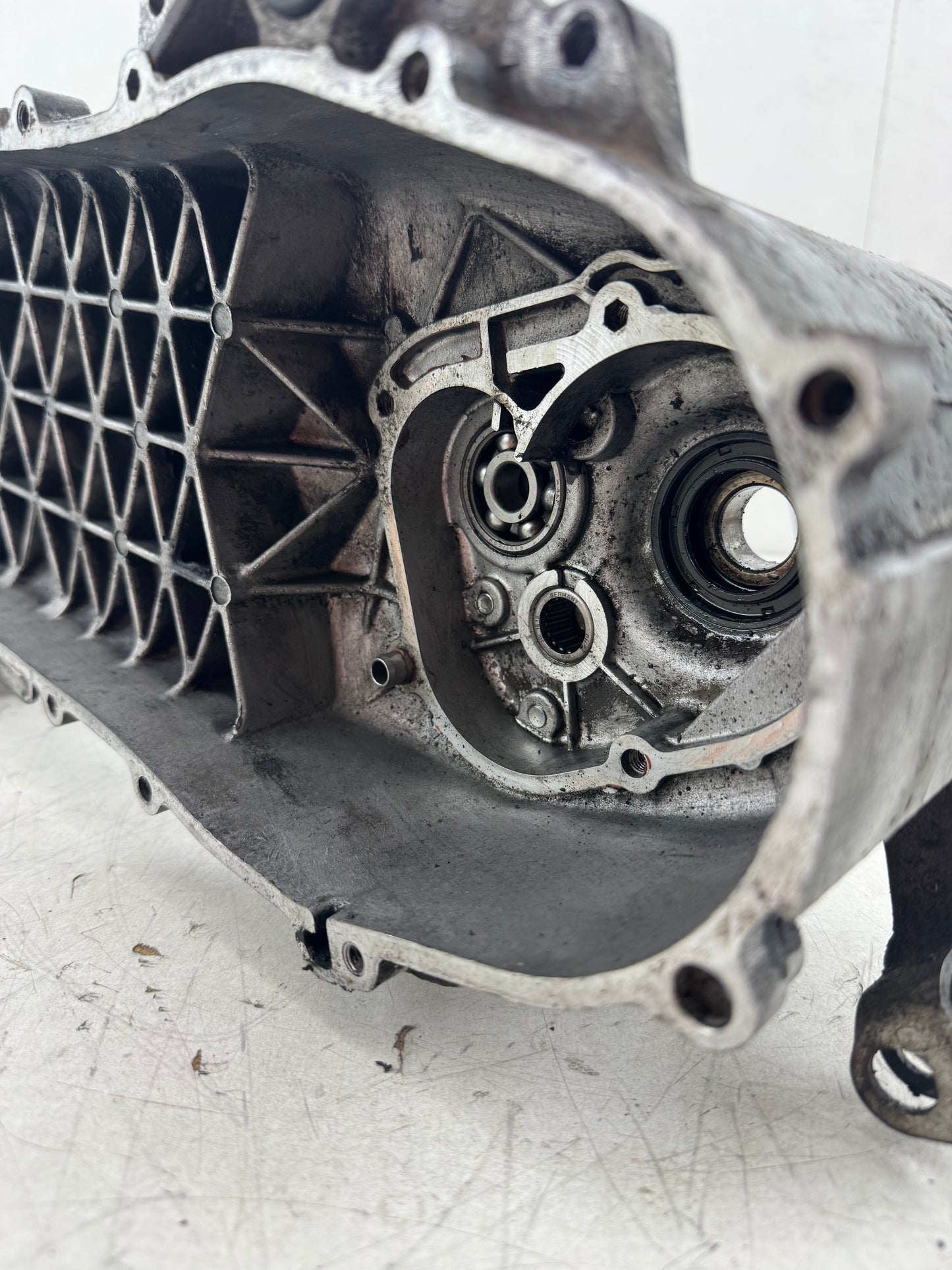 Piaggio TPH 125cc lang carterhelft M021M