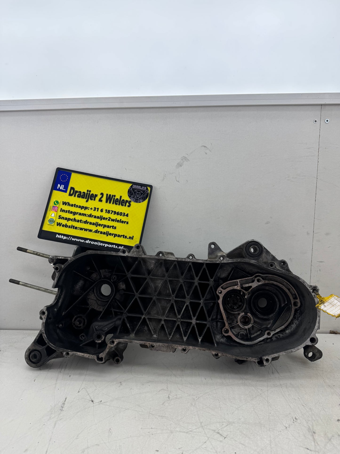 Piaggio skr 125 CSM1M lang carterhelft