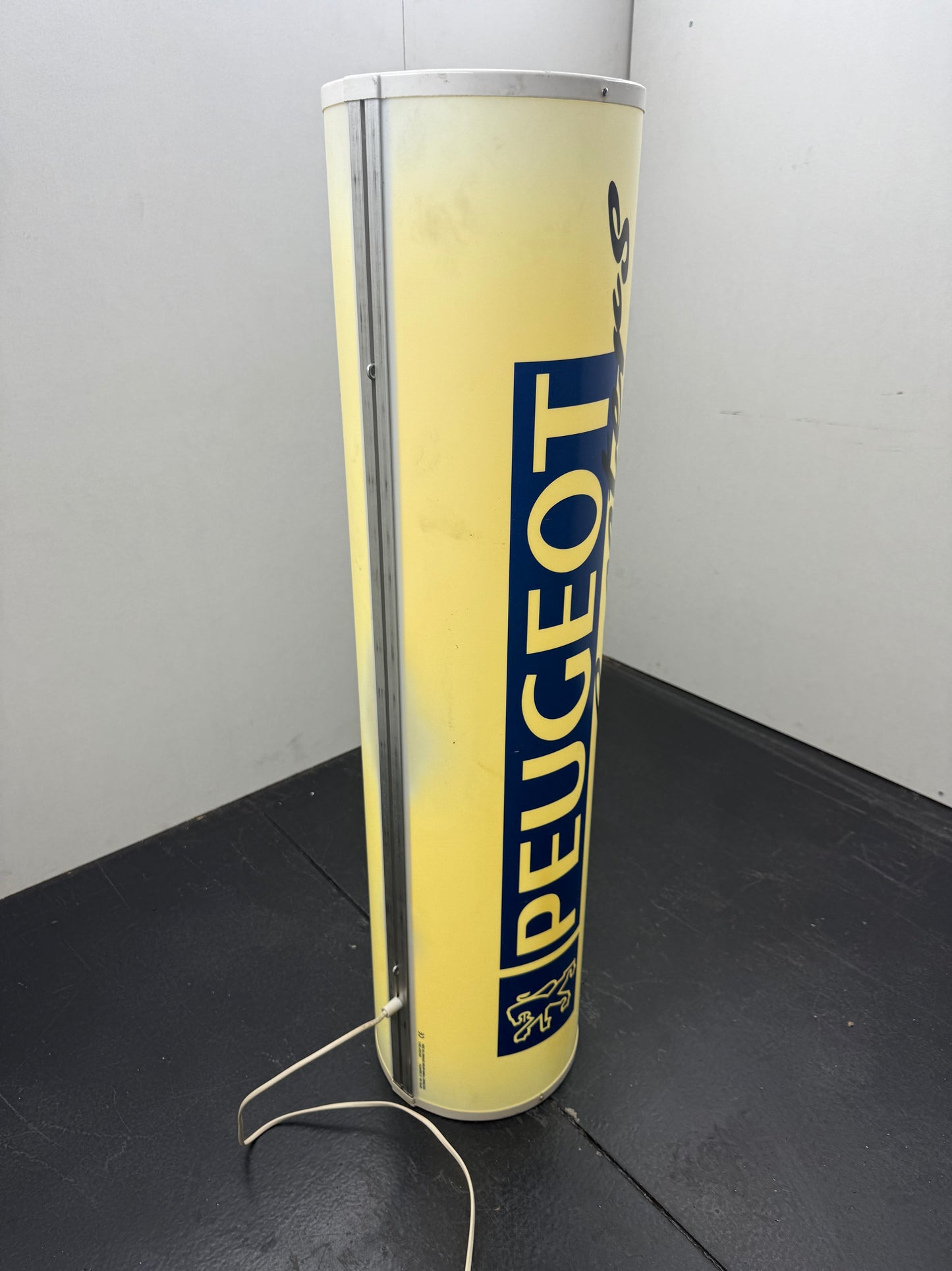 Peugeot neon vintage lichtbord hangend of staand