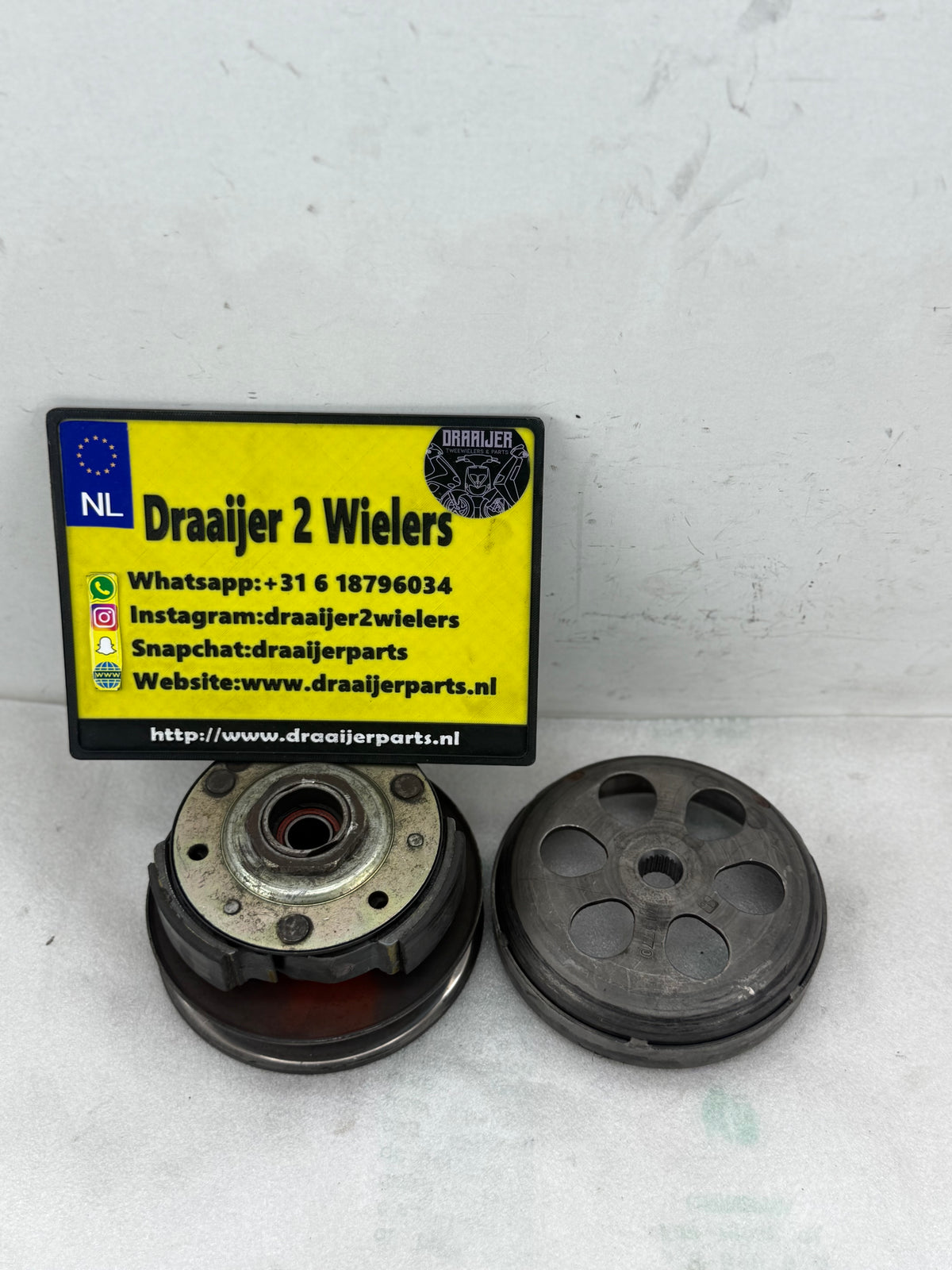 Piaggio 125 koppeling set dubbelgelagerd met rode trekveren