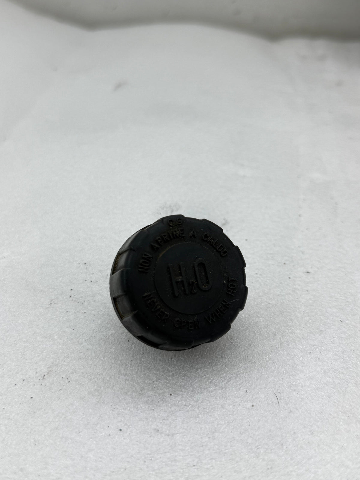 Piaggio koelvloeistofdop