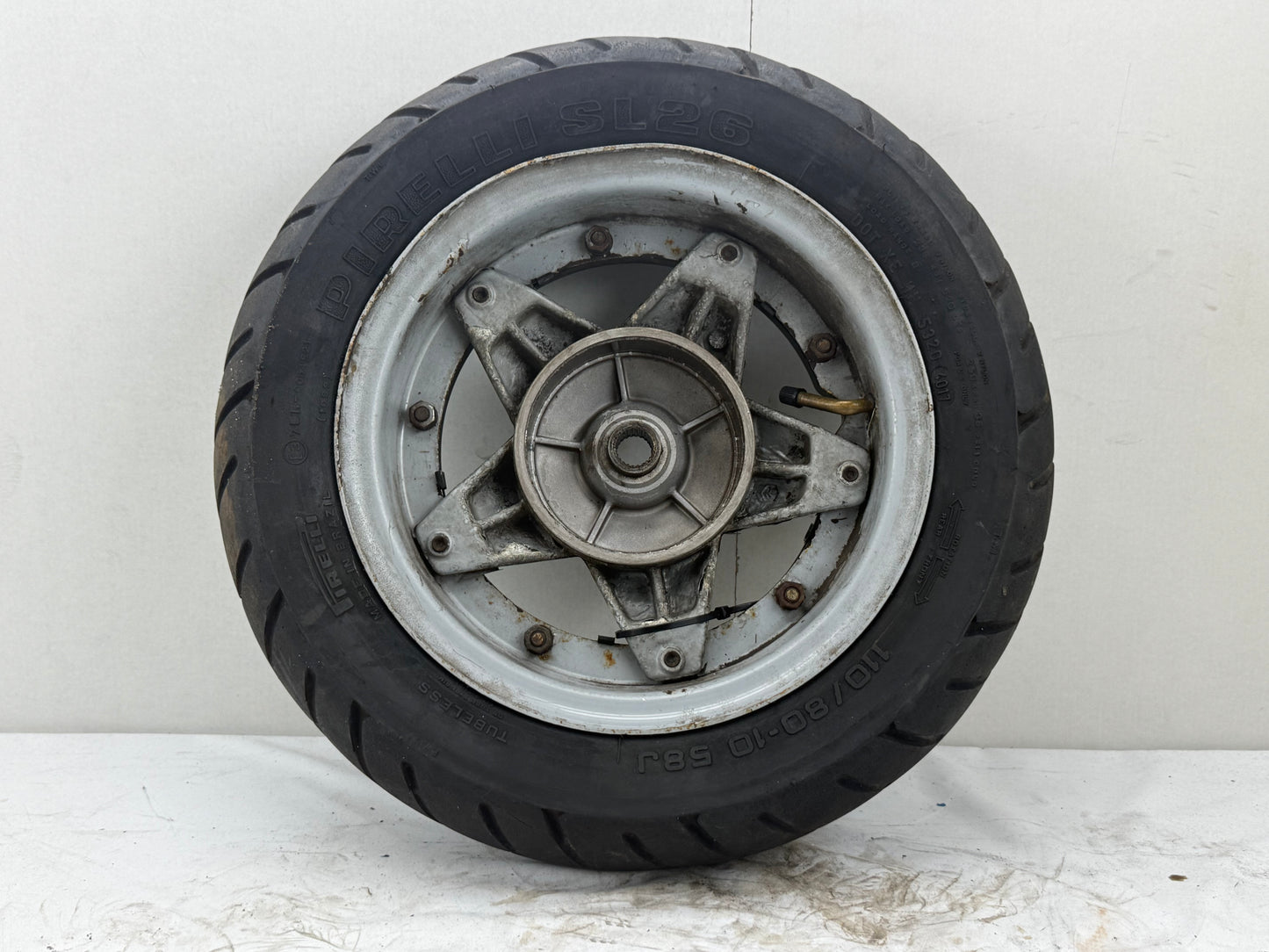 Piaggio Skr achterwiel zwart grijs 125cc 150cc