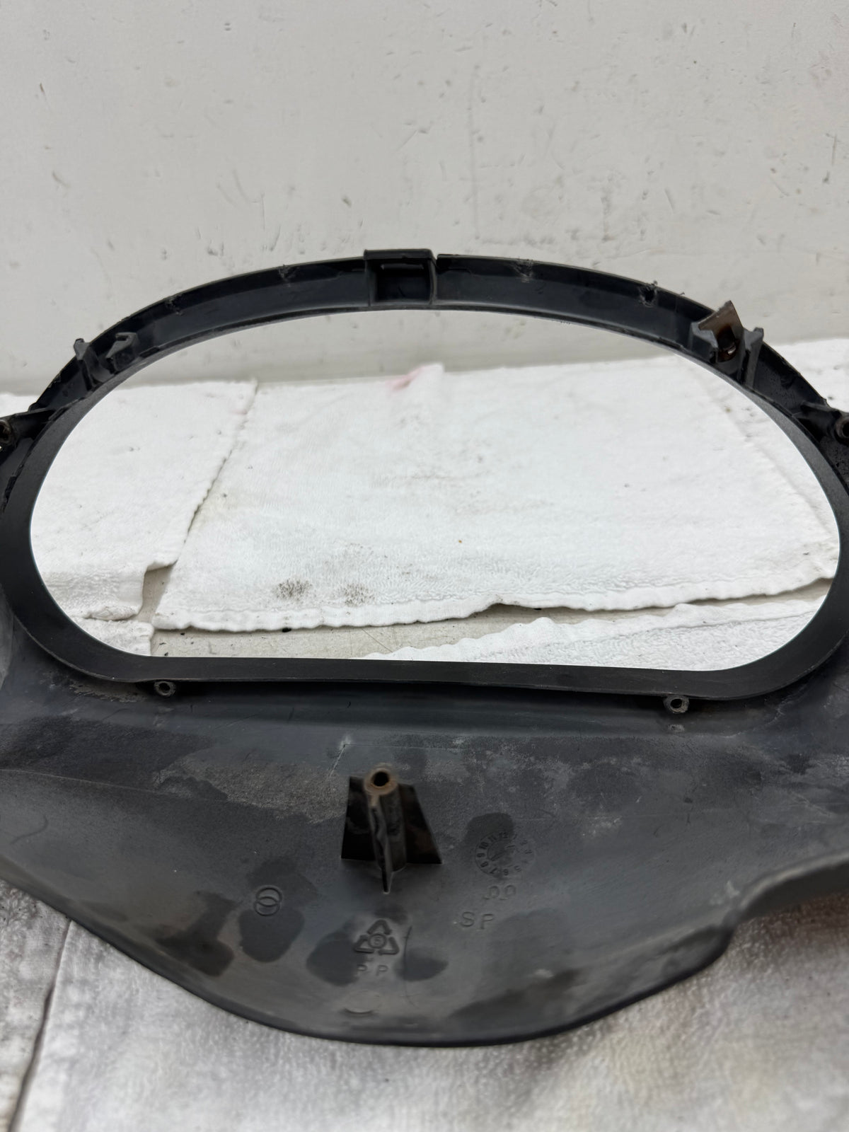 Gilera Runner binnen stuurkap zwart gespoten