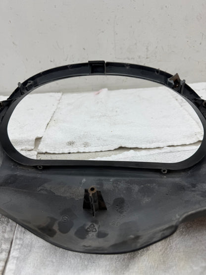Gilera Runner binnen stuurkap zwart gespoten