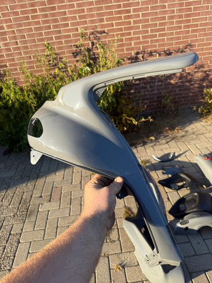 Gilera Runner kappenset nardo grey custom gespoten origineel