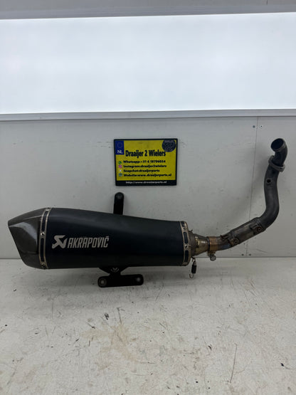 Piaggio Beverly 400 S HPE Akrapovic volledig systeem