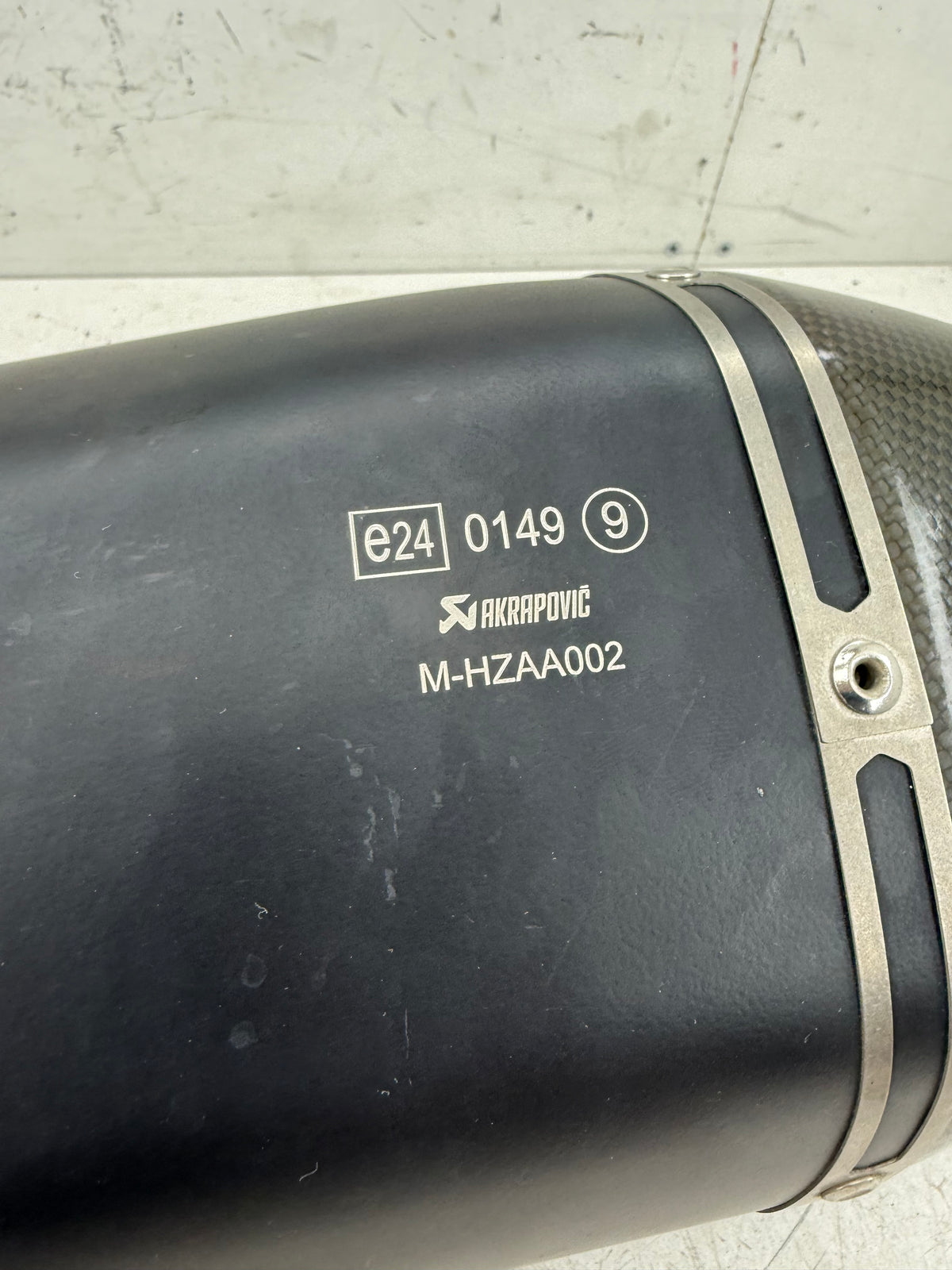 Piaggio Beverly 400 S HPE Akrapovic volledig systeem