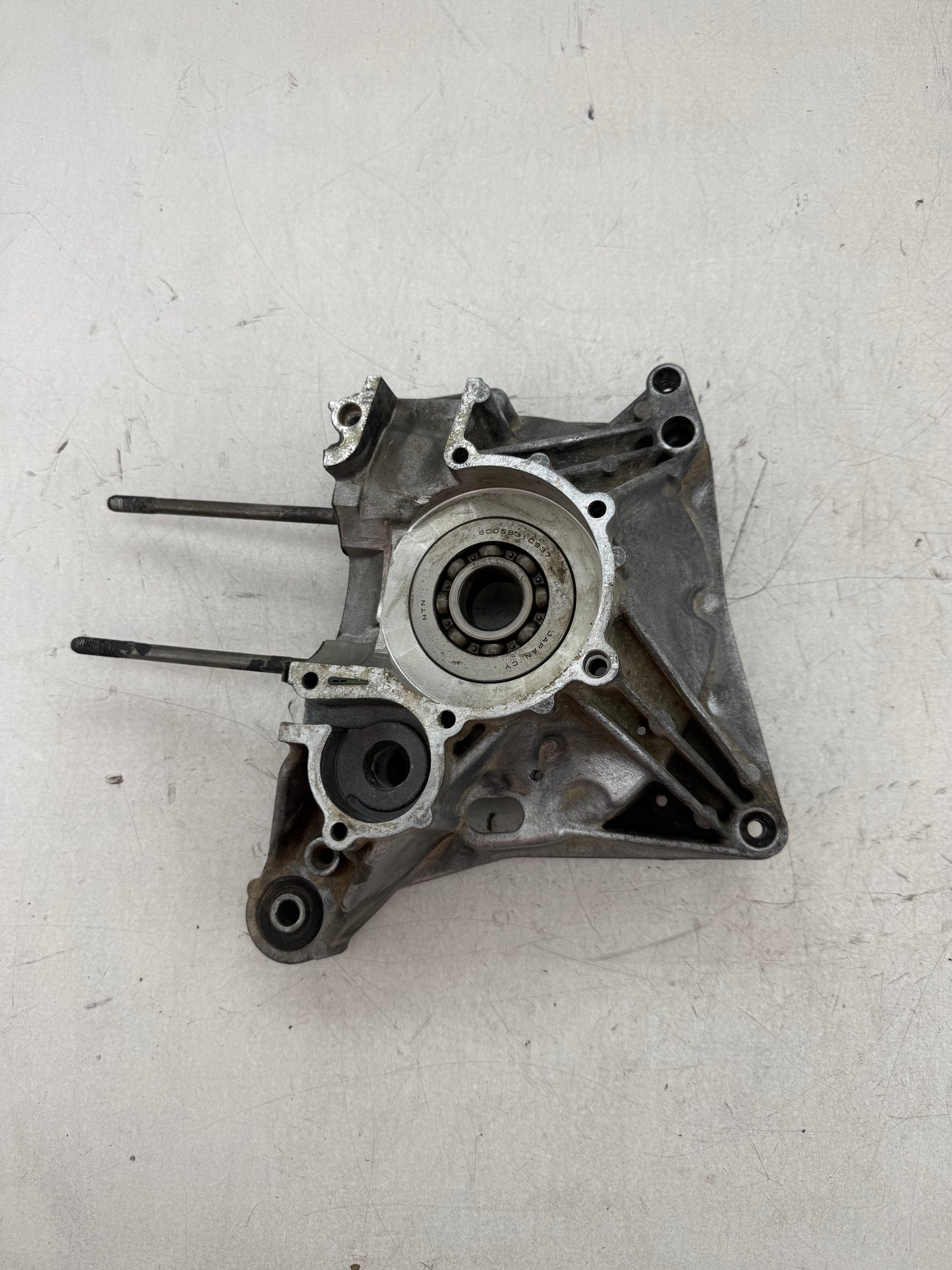 Gilera Runner 180cc M08 DD rechter carterhelft uitlaatkant