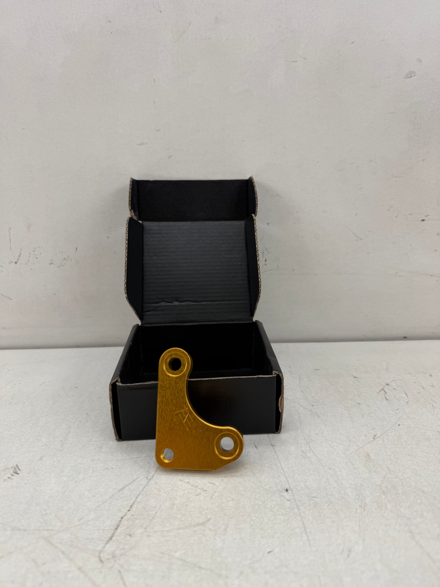 Piaggio remklauw brace HT Tuning goud nieuw